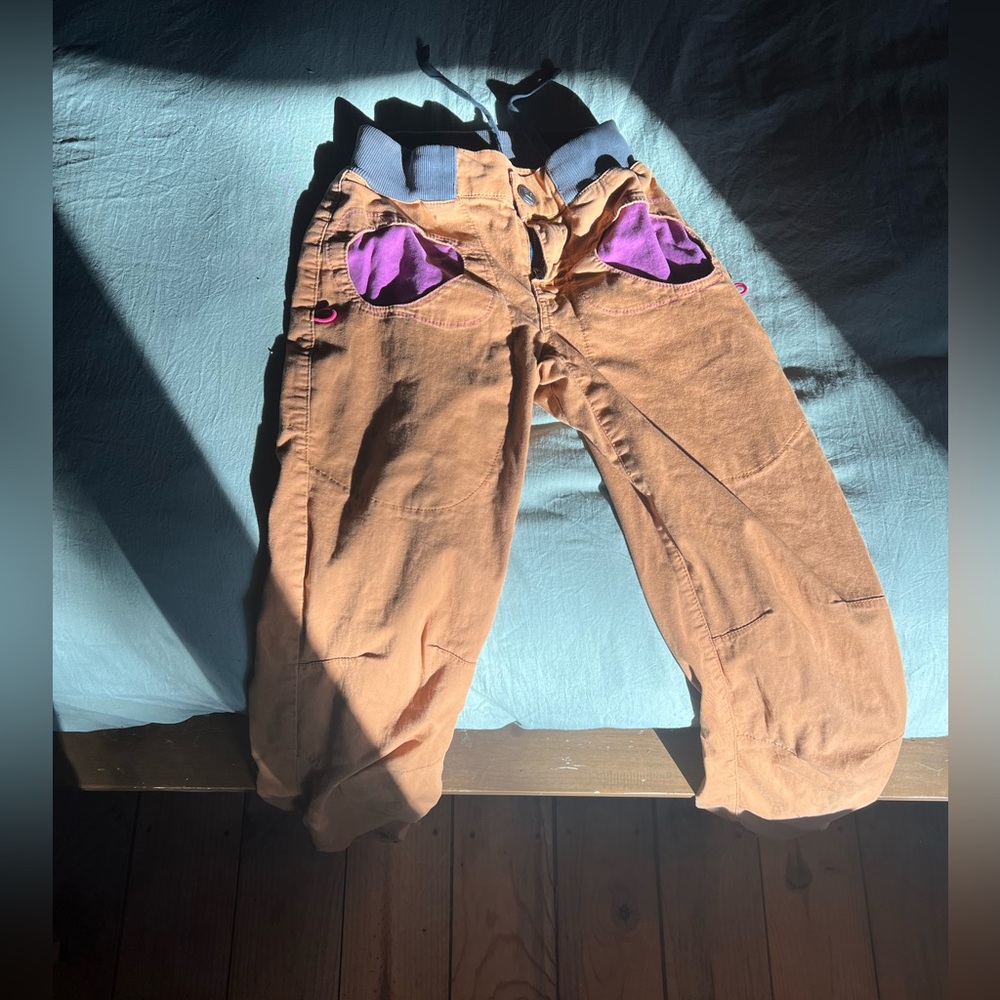 E9 climbing pants
Organic cotton